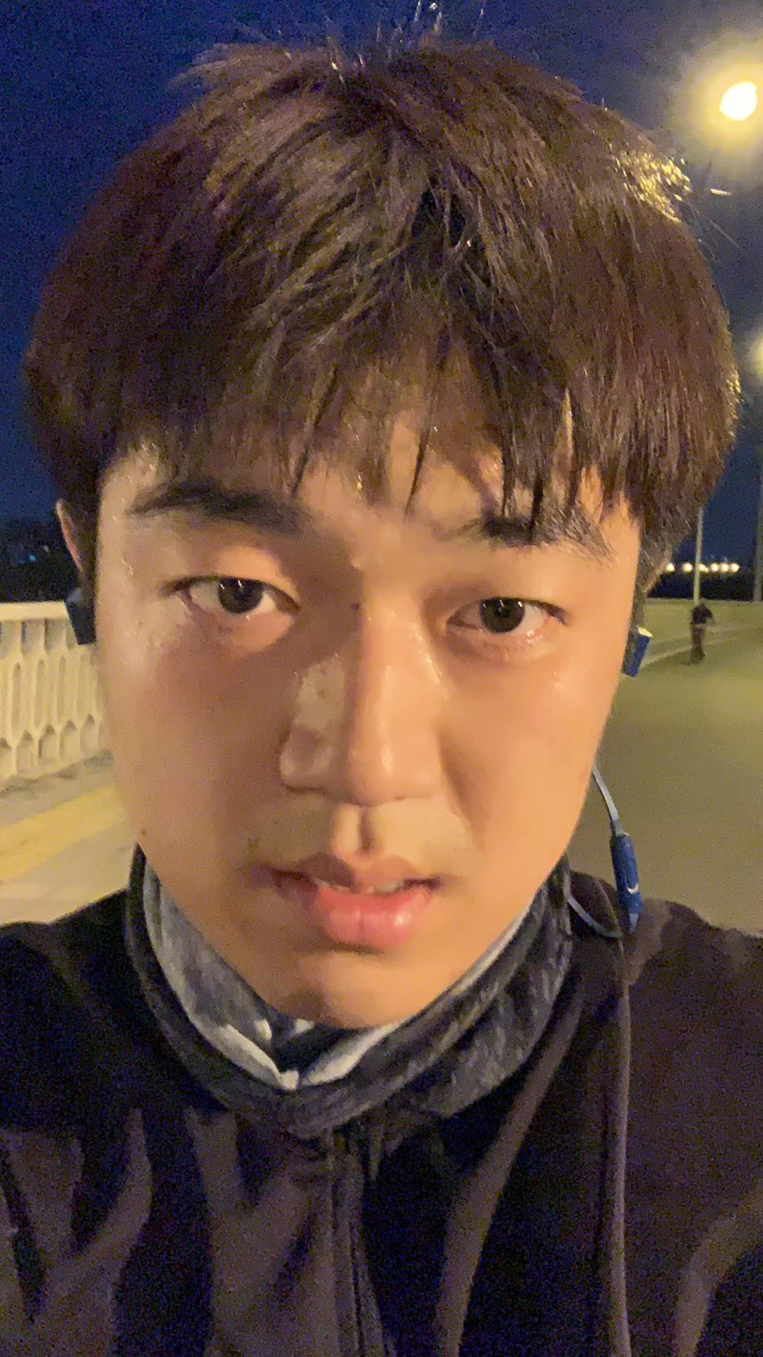 回程的路上自拍